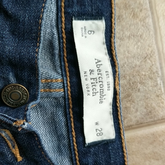 A&F jean shorts - Picture 2 of 3